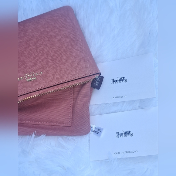 Coach Corner Zip Wristlet Pink #New